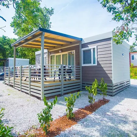 Campsite Cherry Premium Jade Mobile Homes Zelena Laguna Porec