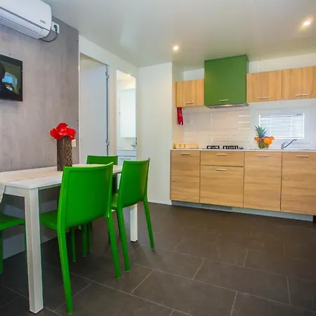Cherry Premium Jade Mobile Homes Zelena Laguna * 波雷奇
