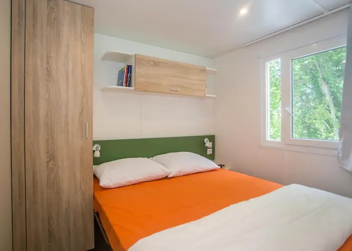 Cherry Premium Jade Mobile Homes Zelena Laguna キャンプ場 ポレッチ